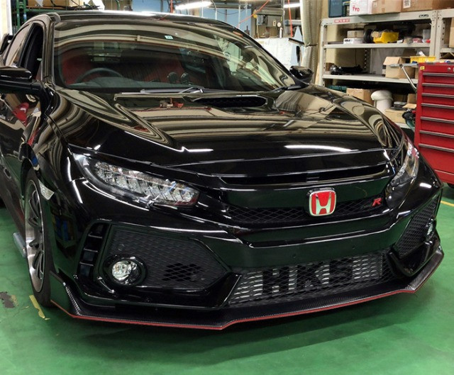 HKS Ladeluftkühler Honda Civic Type R FK8