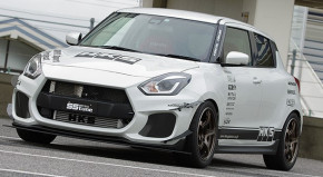 HKS Ladeluftkühler Suzuki Swift Sport ZC33S