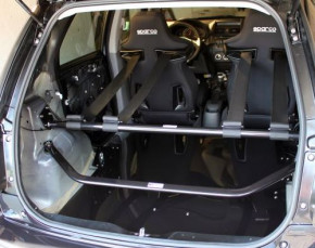 UltraRacing "2-Point Rear Upper Strutbar" für Suzuki Swift / SX4